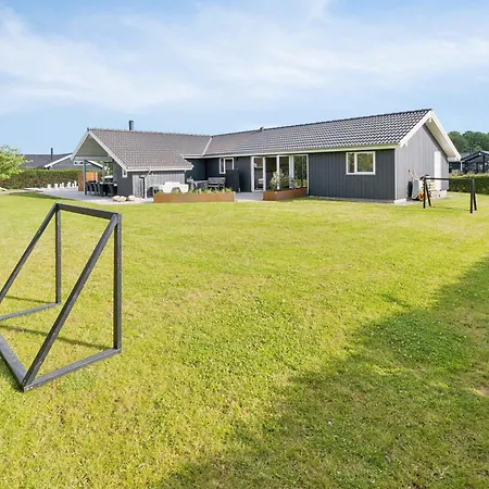 Activity House - Flovt * 哈泽斯莱乌