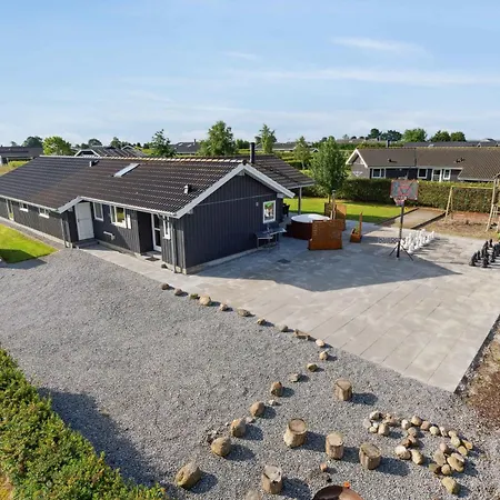 Activity House - Flovt Strand, *