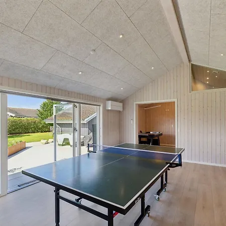 Activity House - Flovt Strand,