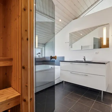 Activity House - Flovt Holiday home *